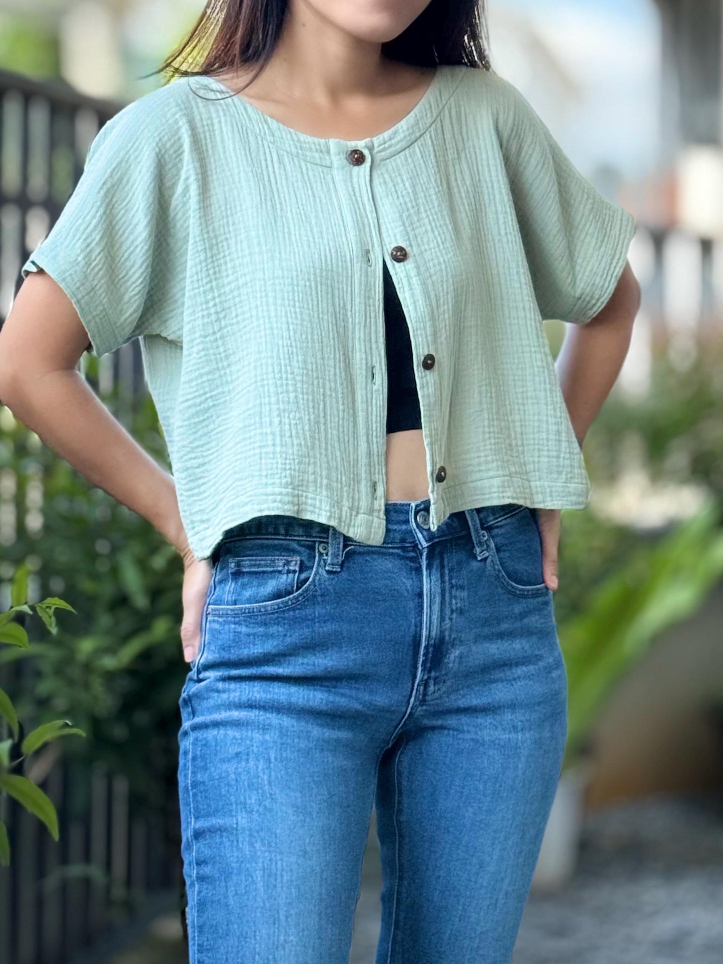 Double Gauze Reverseable Button-up Blouse