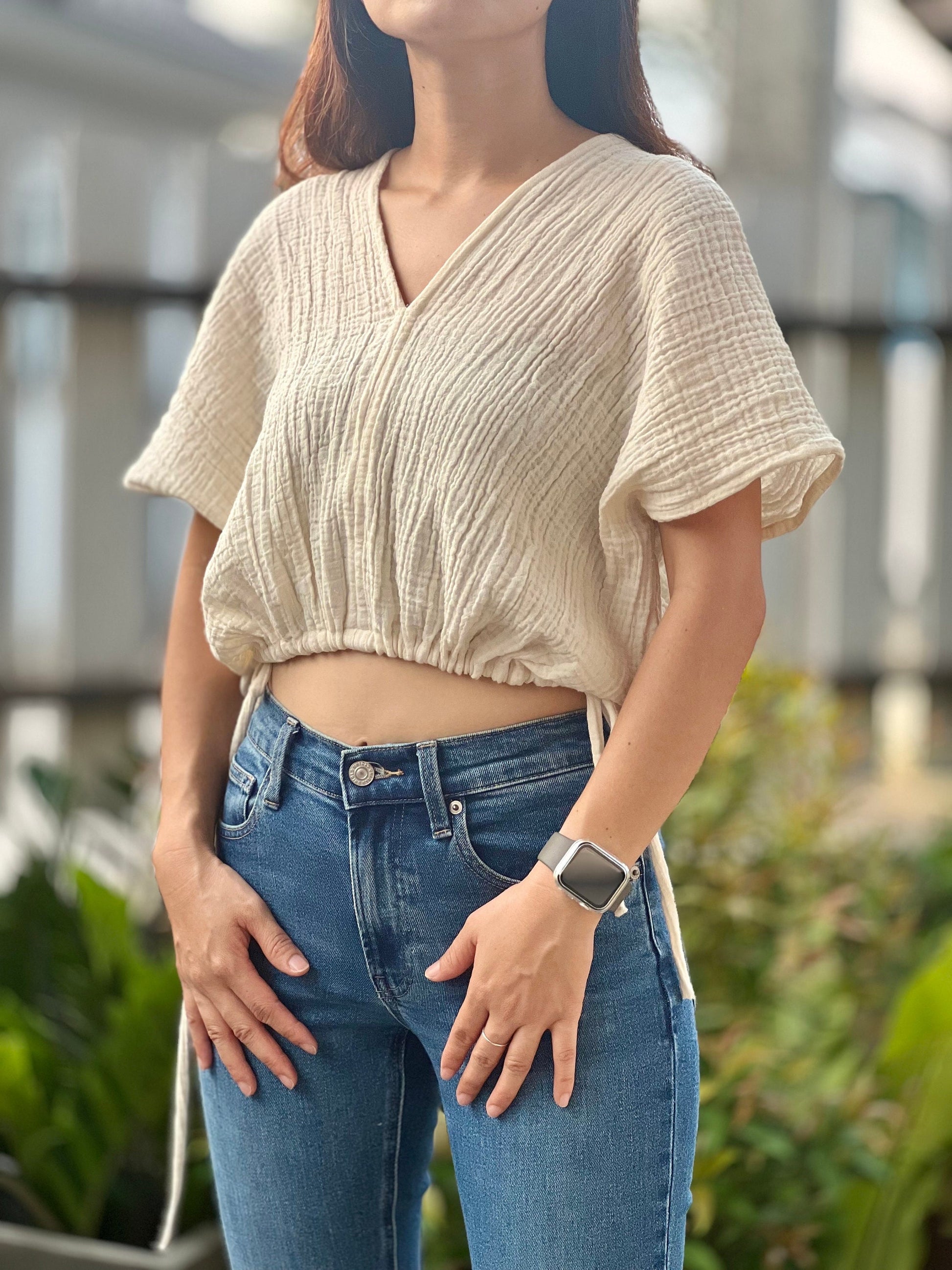 Muslin Double Gauze V-Neck Blouse with Adjustable Crop Top