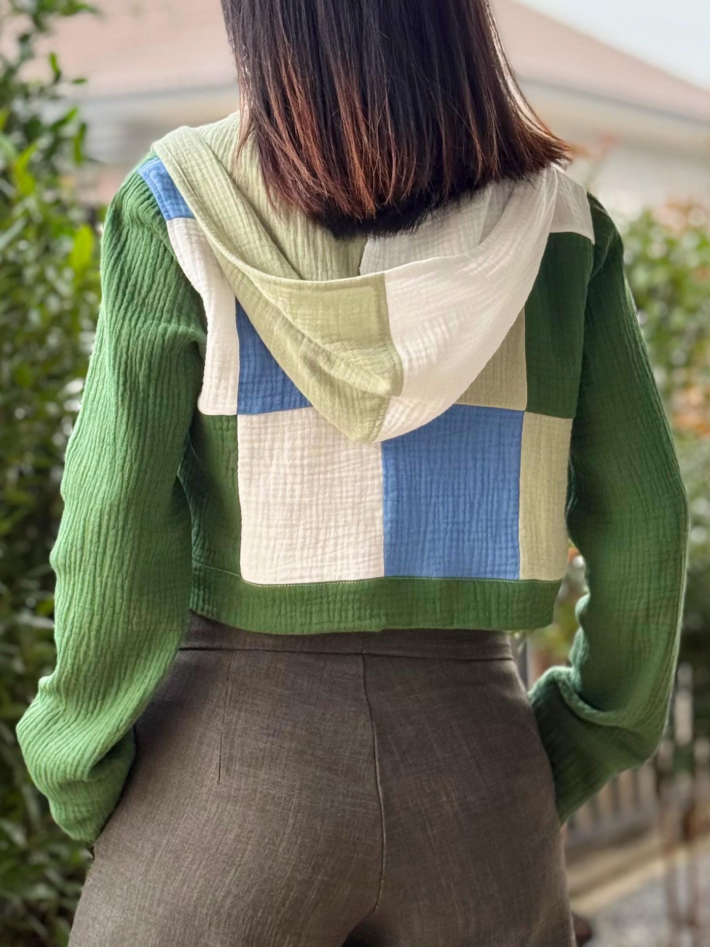 Green Breeze – Muslin Double Gauze Cropped Hoodie