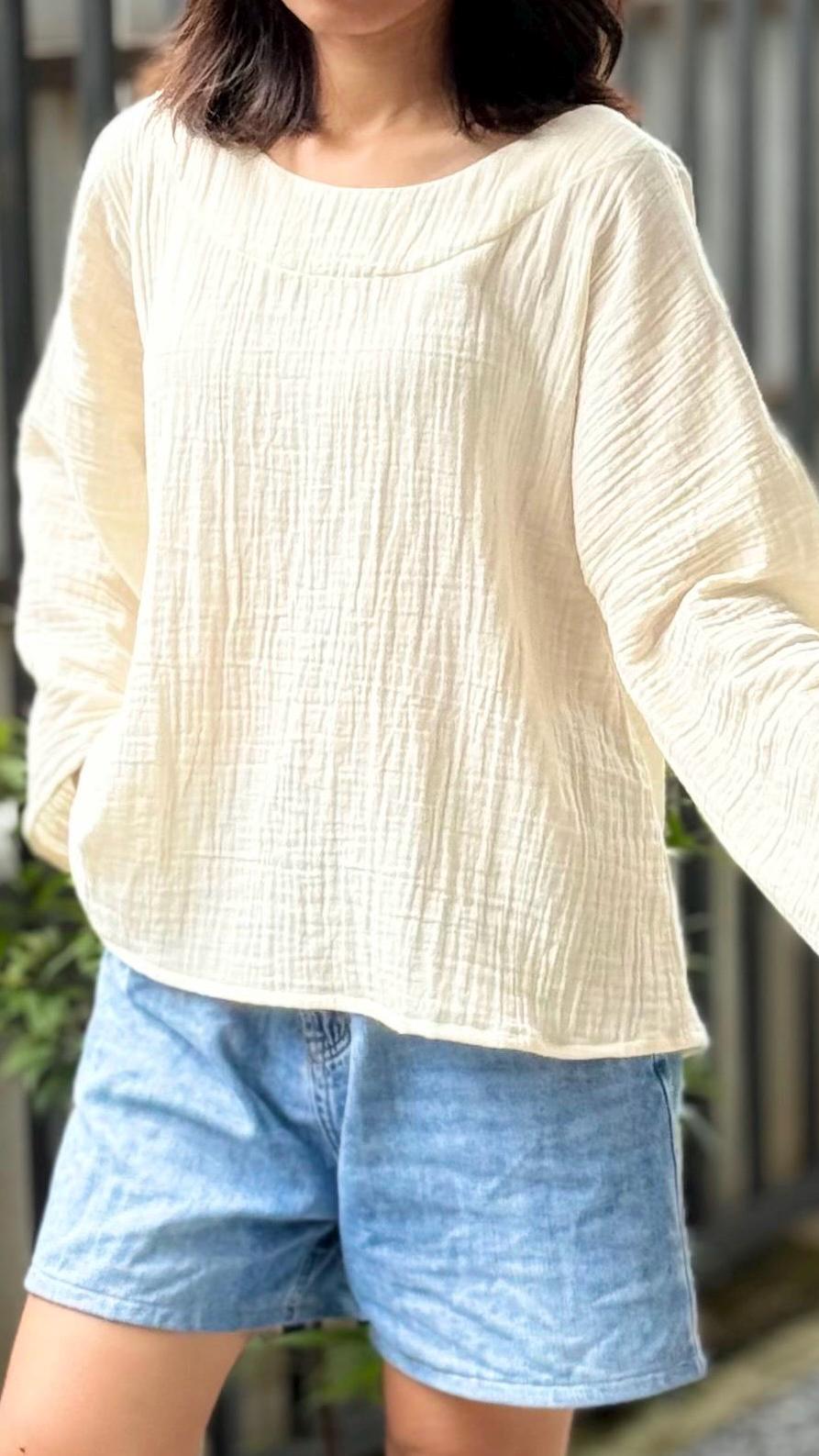 Double Gauze Scoop Neck Loose-Fitting Long-Sleeve Blouse