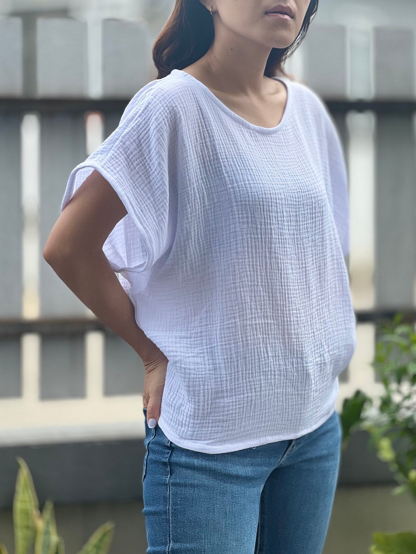 Double Gauze Scoop Neck Loose-Fitting Blouse