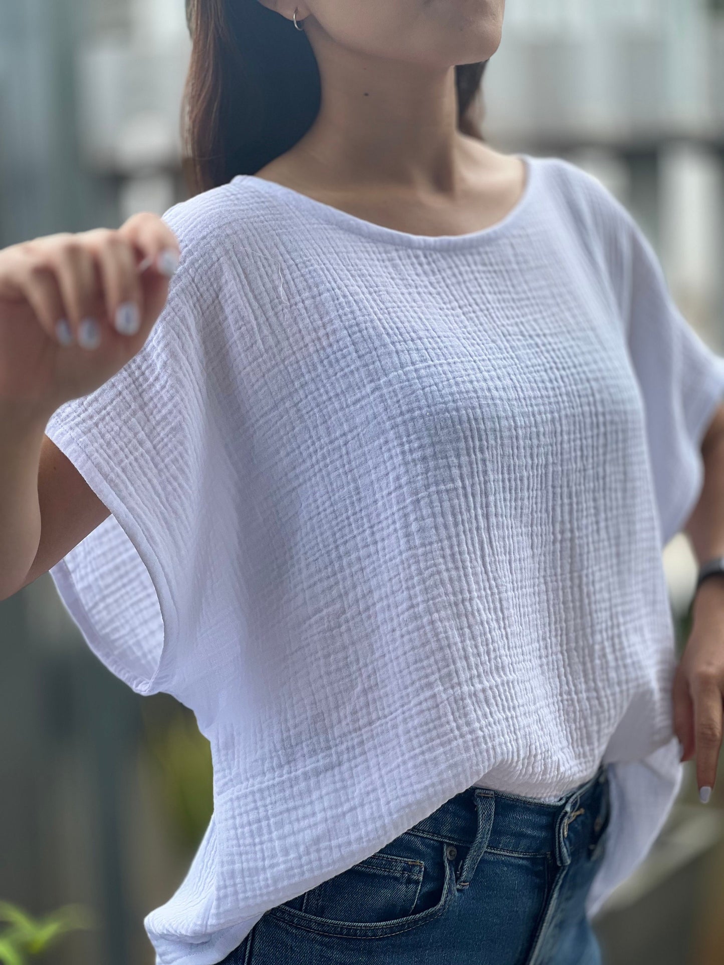Double Gauze Scoop Neck Loose-Fitting Blouse