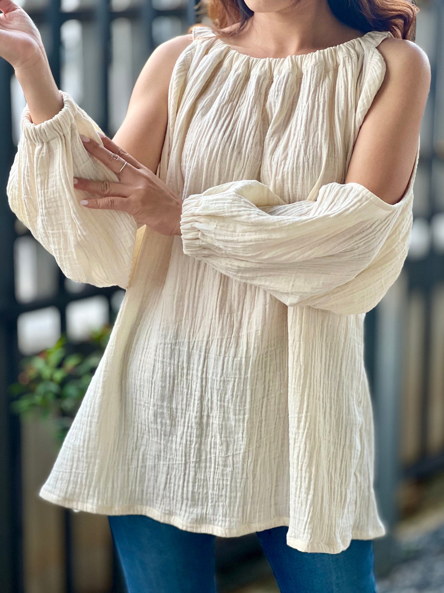 Double Gauze Long-Sleeve Round-Neck Off-Shoulder Shirt