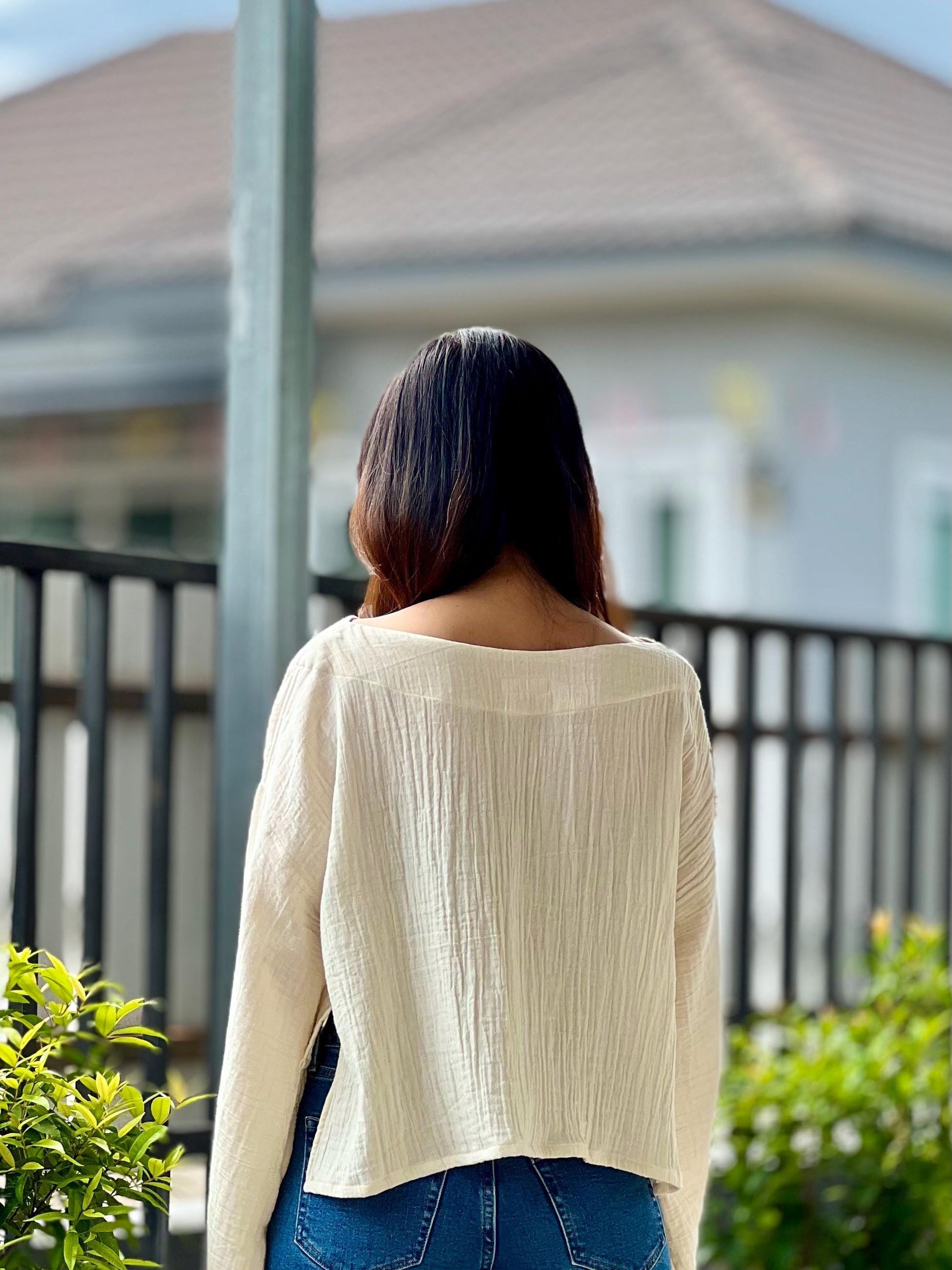 Double Gauze Wide Sleeve Front Crop Blouse