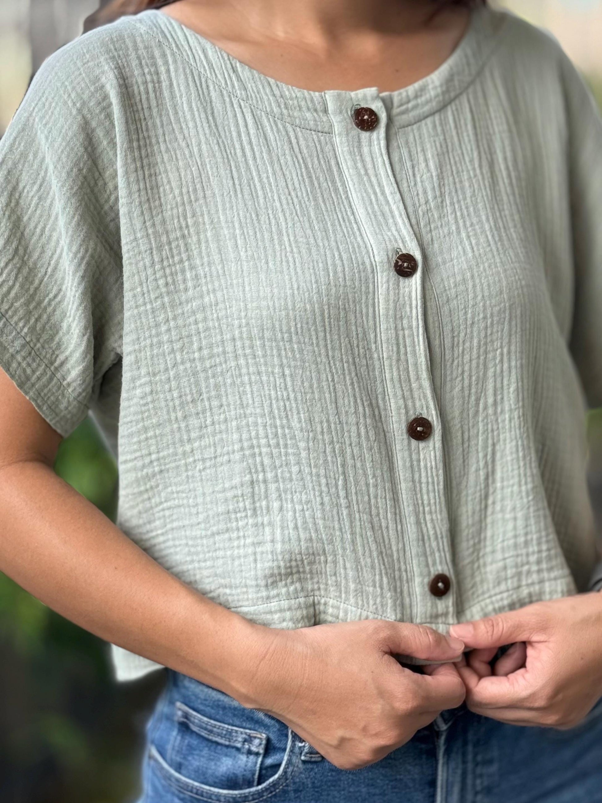 Double Gauze Reverseable Button-up Blouse