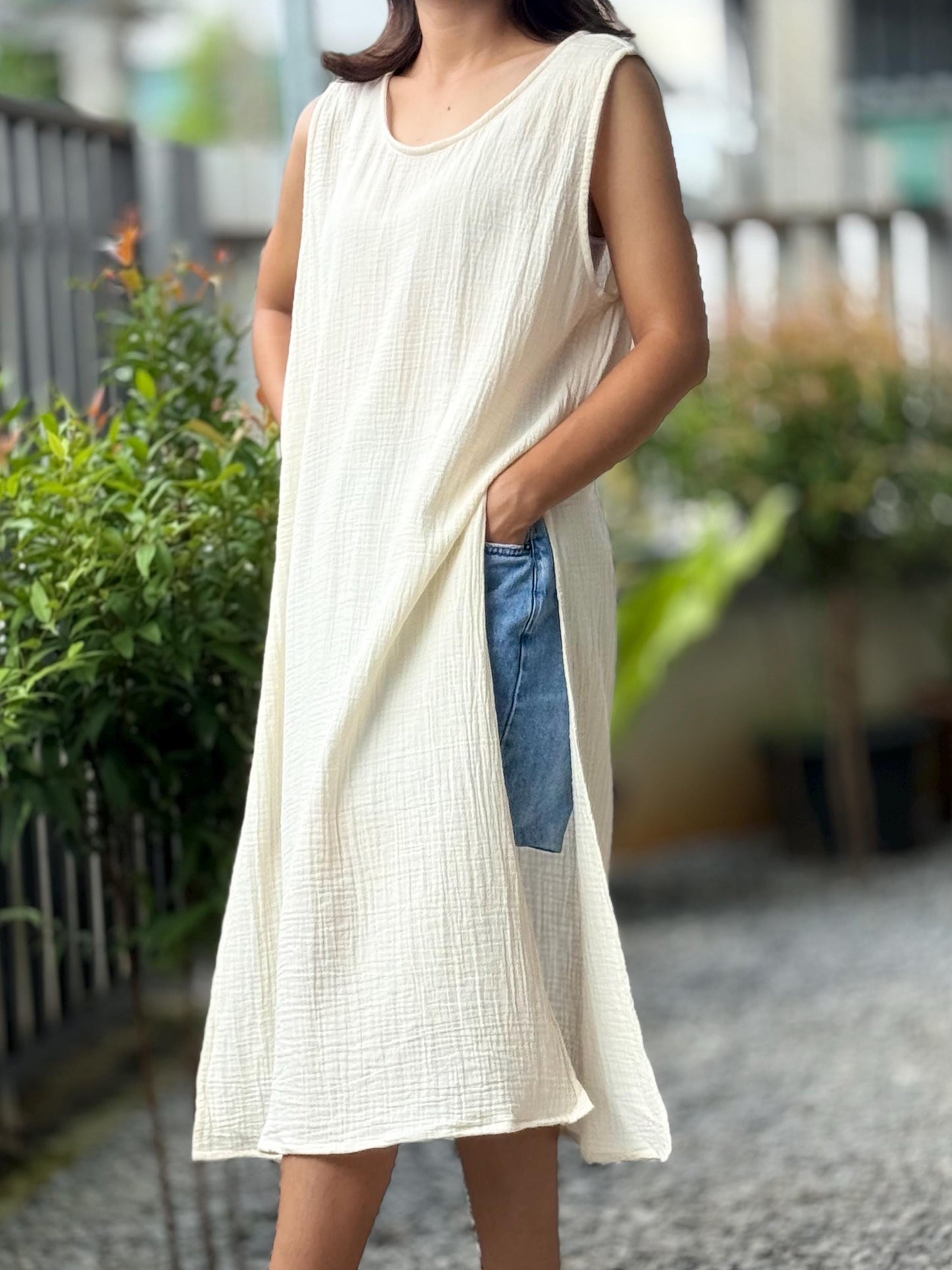 Muslin Double Gauze Sleeveless Long Top