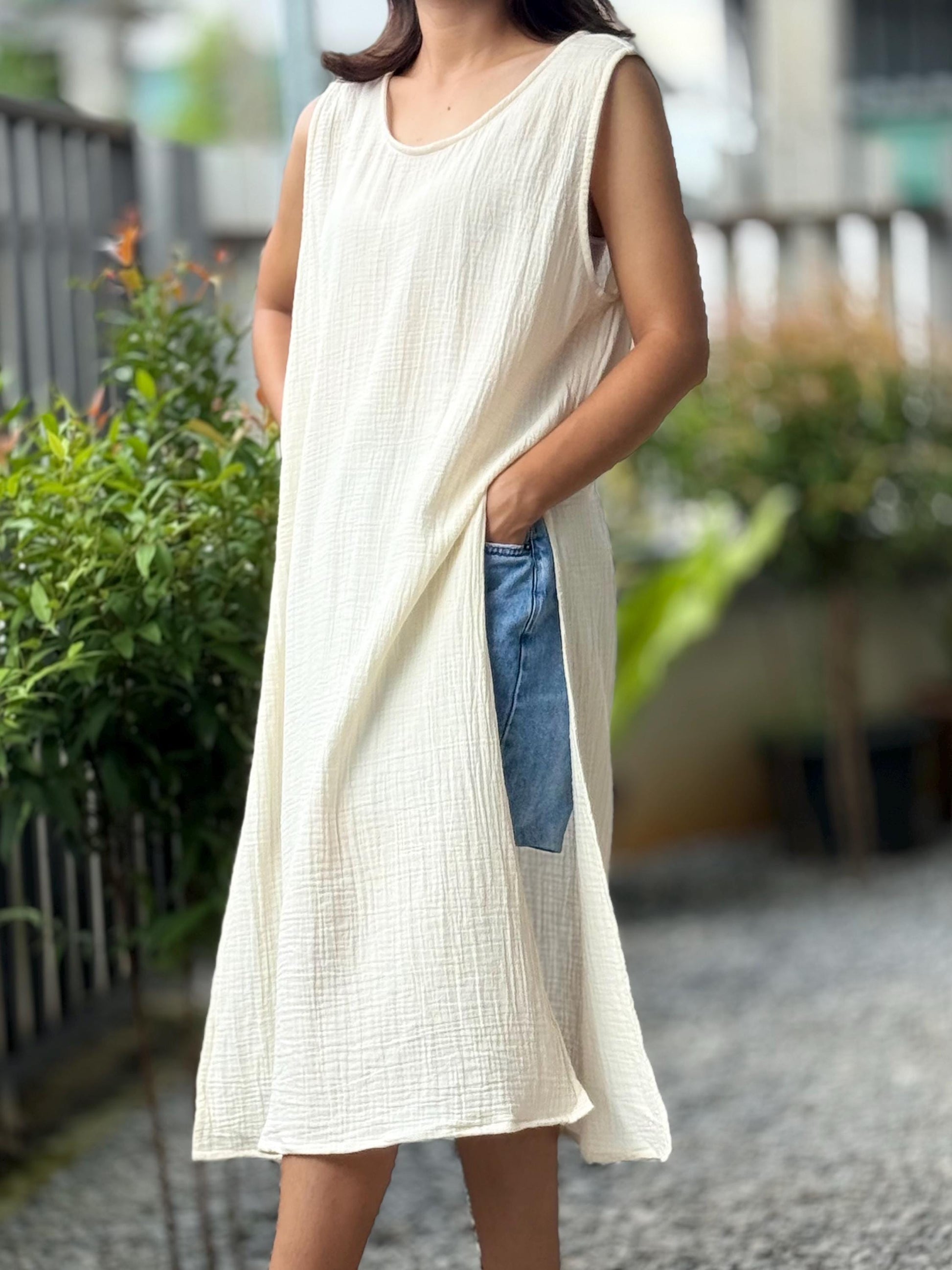 Muslin Double Gauze Sleeveless Long Top