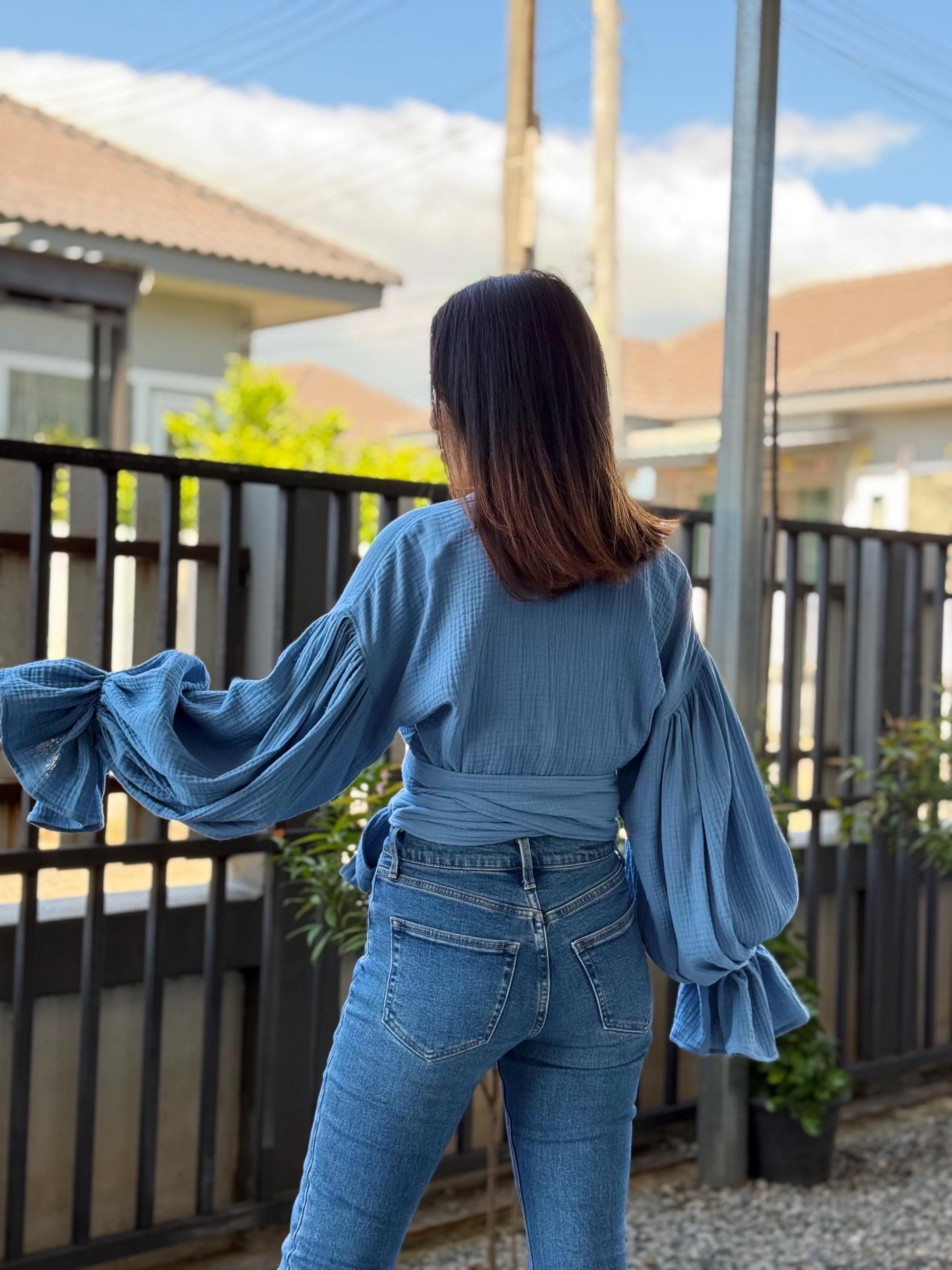 Double-Gauze Cotton Top with Puffy Sleeves and Adjustable Waist Tie