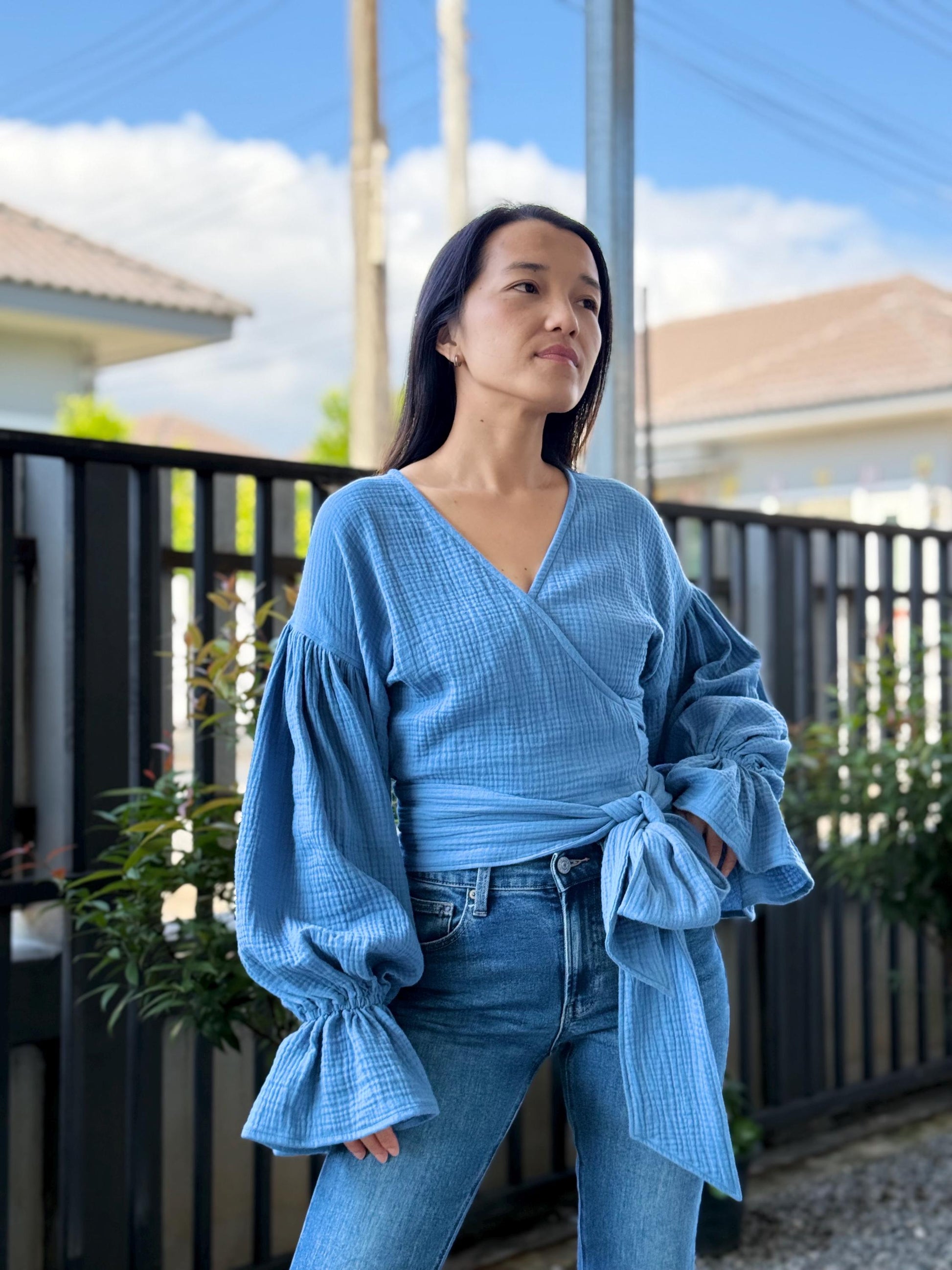 Double-Gauze Cotton Top with Puffy Sleeves and Adjustable Waist Tie