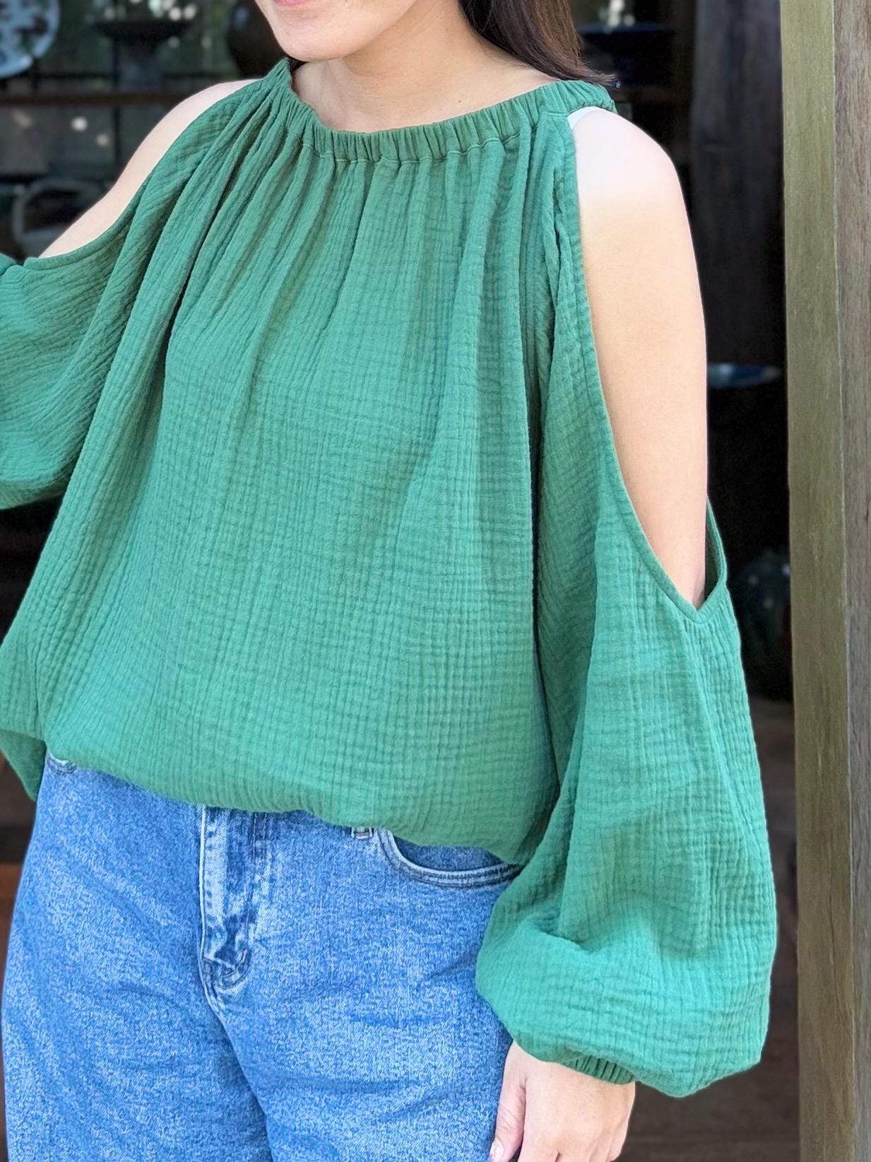 Double Gauze Long-Sleeve Round-Neck Off-Shoulder Shirt