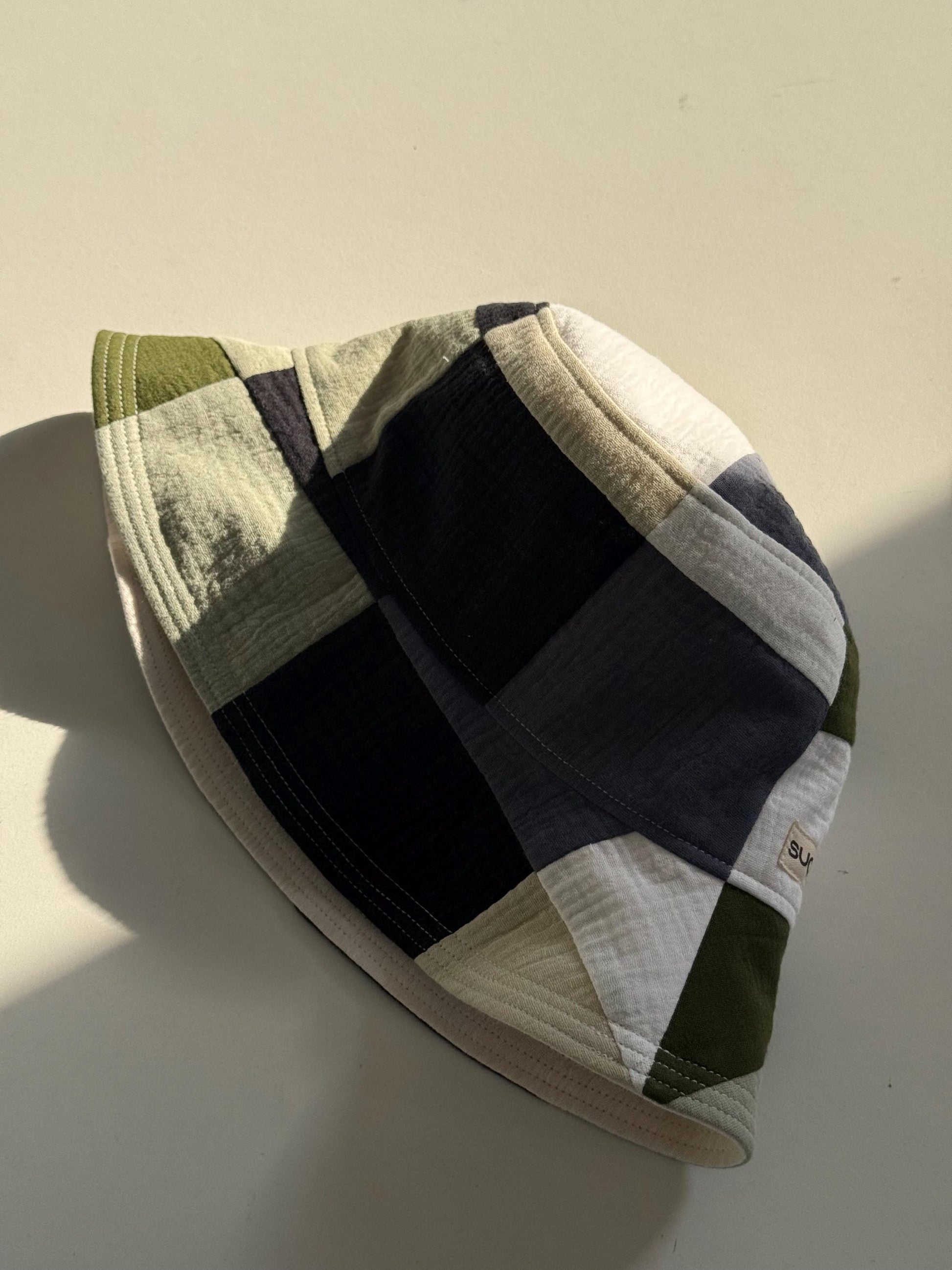 Muslin Double Gauze Reversible Two-Tone Bucket Hat