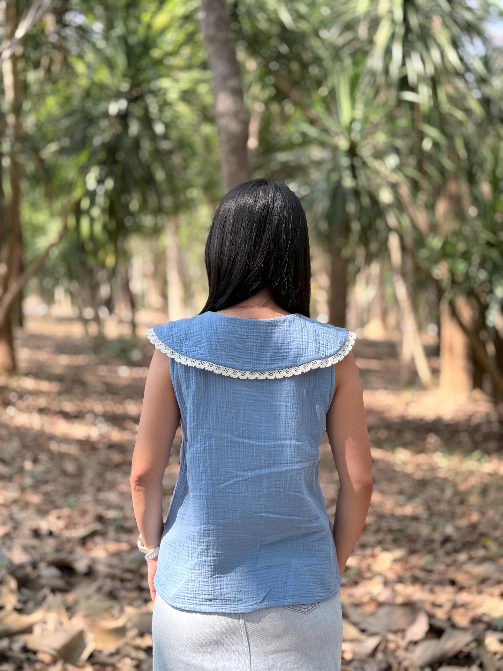 Cotton Gauze Crop Top – Sleeveless Collared Button-Up Top – Organic Cotton Double Gauze Muslin – Minimalist Summer Blouse
