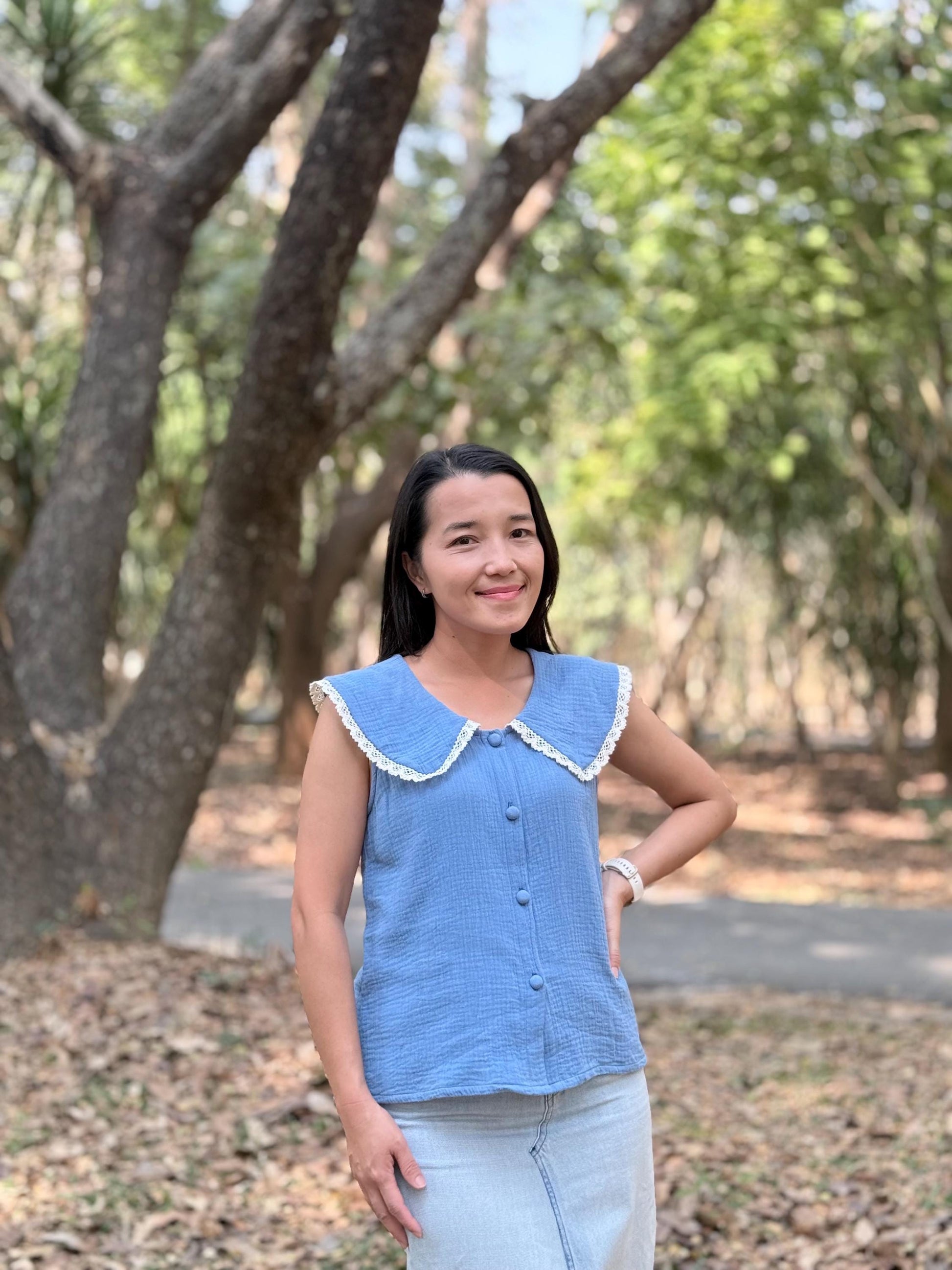 Cotton Gauze Crop Top – Sleeveless Collared Button-Up Top – Organic Cotton Double Gauze Muslin – Minimalist Summer Blouse