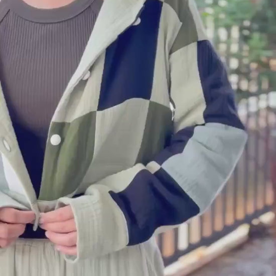 Green Breeze – Muslin Double Gauze Cropped Hoodie | A reversible cropped hoodie that can be styled two ways — solid color or mixed-color