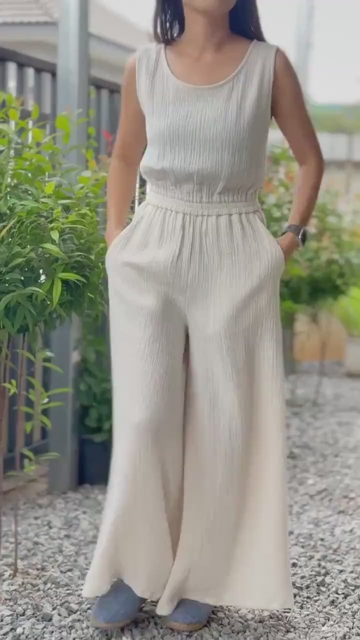 Sleeveless Jumpsuit in Double Cotton Gauze