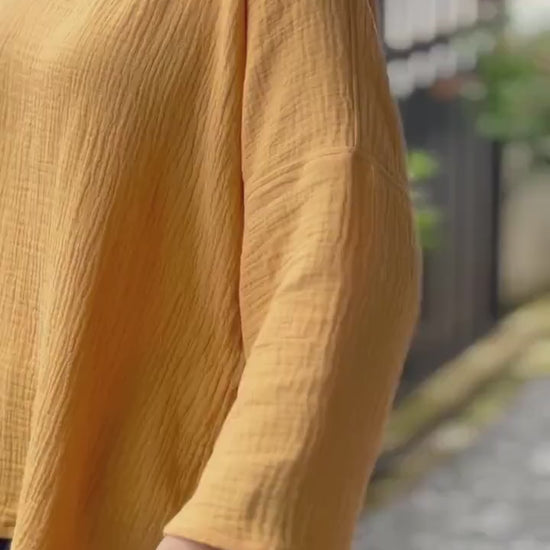 Double Gauze Scoop Neck Loose-Fitting Long-Sleeve Blouse