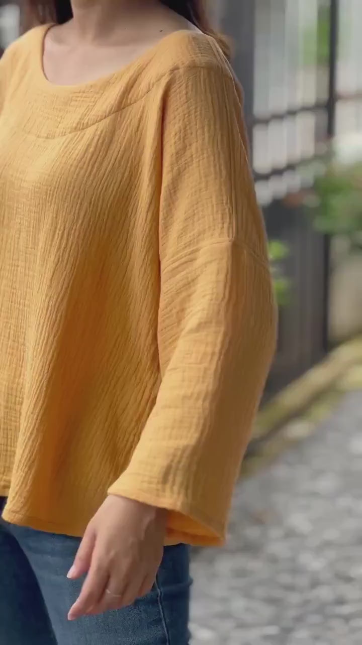 Double Gauze Scoop Neck Loose-Fitting Long-Sleeve Blouse
